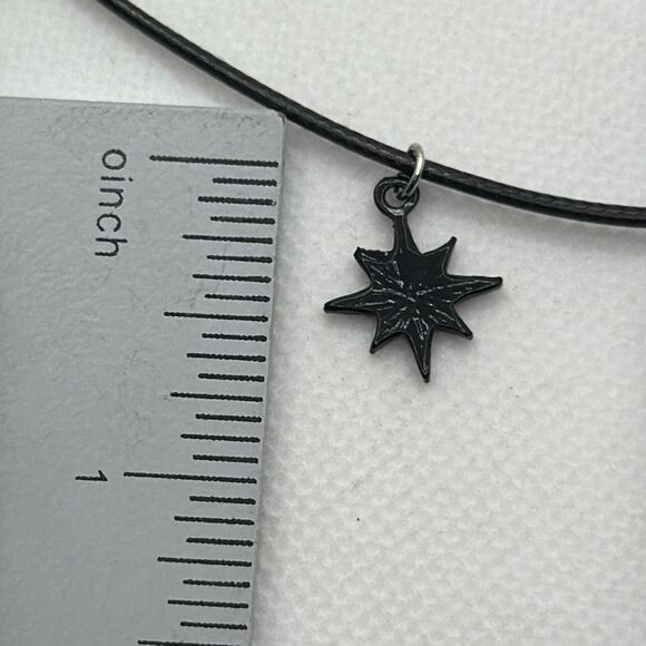 Brand New!! Clavicle necklace with 8 point star pendant and wax cord - Picture 4 of 4
